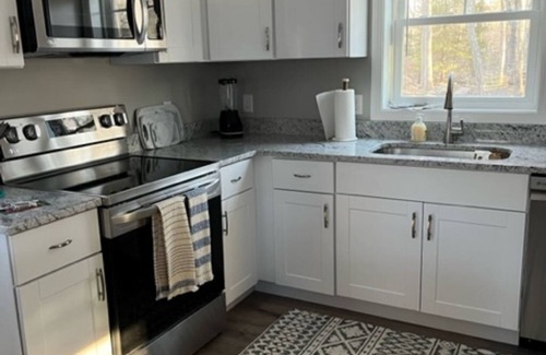 Niantic House | Brand new home close to Charlestown/Westerly beaches.