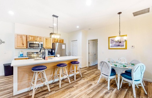Port St. Joe House | Brand-new home with hangar, central AC, & full kitchen - dog-friendly