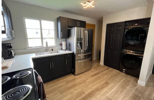 Downtown Las Vegas House | Brand new listing introductory discounted rate/Downtown LV Jewel/2 BD 2 Bath Hse