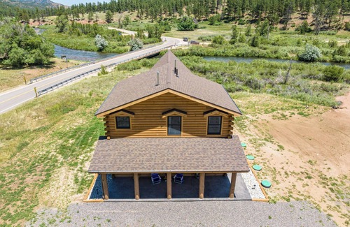 Deckers Cabin | Brand new log cabin on Gold Medal Waters, Deckers