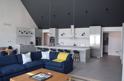 Wellington House | Brand new luxury custom built lake house with 130 ft frontage on Lake Ontario