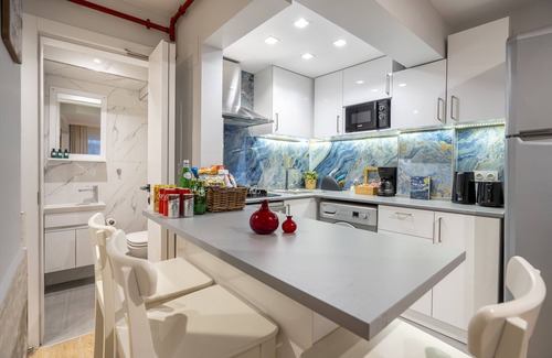 Galata Apartment | Brand New Luxury Redefined, 2BR/2Bath Gem of Galata