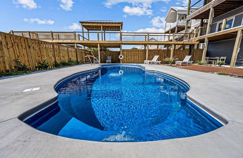 Surf City House | Brand-new oceanfront home with private pool, hot tub & four-story deck