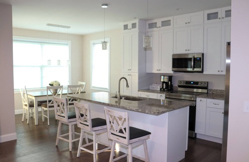 Westerly House | Brand new & private in charming beach town. Central to beaches, casinos, Mystic!