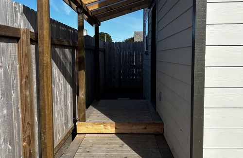 Eureka House | Brand New, Quaint 2 bedroom in Eureka. Walking distance to Henderson Center