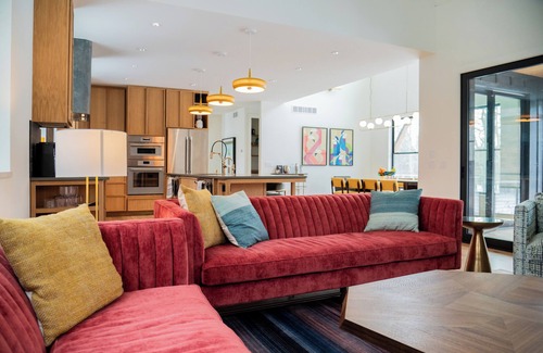 Fennville House | Brand new Secluded 5 Bedroom 5.5 bath house with pool in Saugatuck