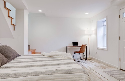 Phoenixville House | Brand New Single! PhoenixVilla - 8min Walk to Downtown Phoenixville! Sleeps 8!