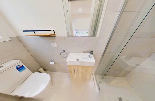 Seymour Apartment | Brand new studio with private ensuite and kitchenette