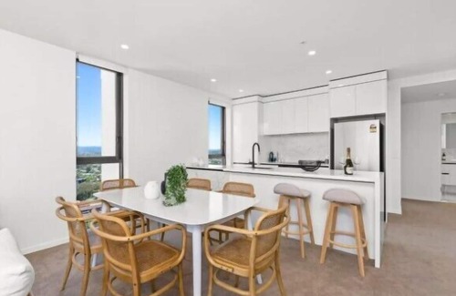 Broadbeach Apartment | Brand new Stylish Broadbeach 2BR 2B ocean views
