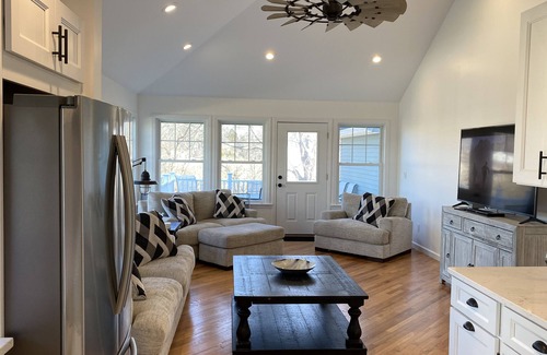 Westbrook Center House | Brand New, Villa Je t’aime, Across the Street from the beach, Sleeps 6 adults
