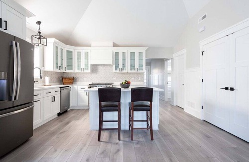 Williams Bay House | Brand New Williams Bay Stunner | 1/2 Mile to Lake |Firepit |Dogs Ok |Walk to town