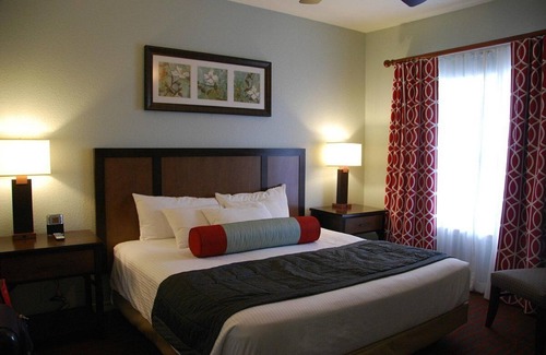 Table Rock Hotel | Branson at the Meadows 2 Bedroom Lock Off Unit!