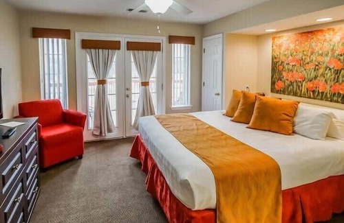 Branson Condo | Branson Condo on Thousand Hills Golf with Pool and close to 76 and Attractions