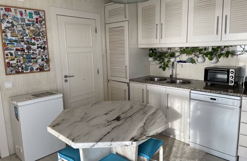 Pedra do Ouro Apartment | Breakfast with a Seaview