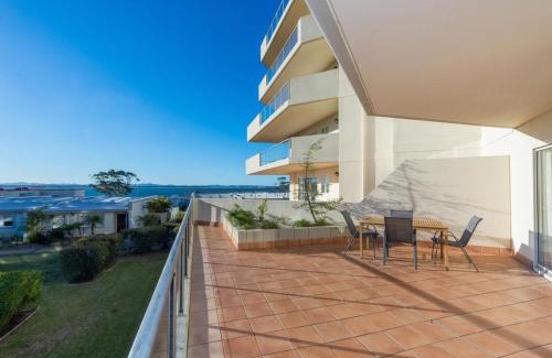 Shoal Bay Apartment | Breakwater 102 Shoal Bay