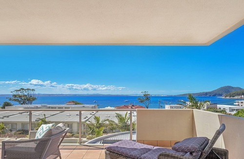 Shoal Bay Apartment | Breakwater Apartment 205 - Shoal Bay Views for miles
