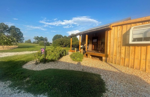 Pilot Mountain Cabin | Breath of Fresh Air Cabin great place to relax