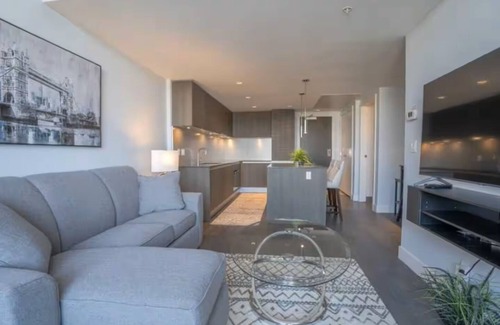 East Village Apartment | ~Breath~Taking~View~35th Floor~Balcony&Bedroom/4Guest~DTSkyline#1188 3ST SE