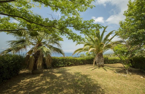 Paradhisos House | Breath-taking view and moments of total tranquility!