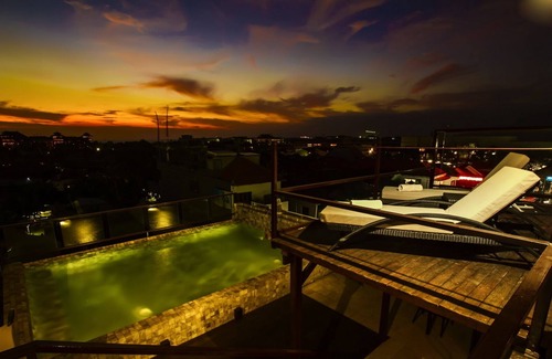 Laksmana Villa | Breathtaking 2BR Villa In Central Seminyak! - 8Min Walk To Seminyak Beach W/Pool