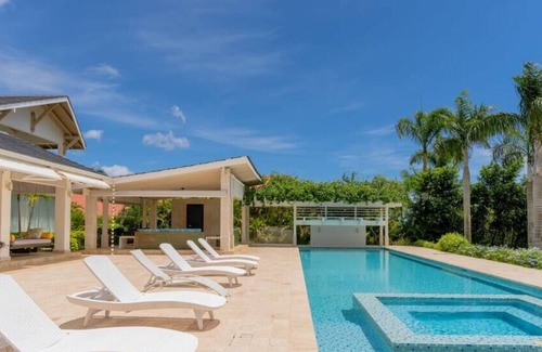 Las Lomas Villa | Breathtaking and Elegant Villa at Casa de Campo