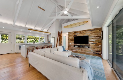Kilauea House | Breathtaking Anini home with guesthouse & steps away from beach