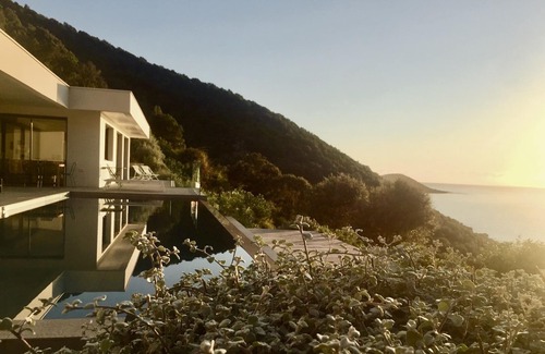 Calcatoggio Villa | Breathtaking contemporary villa with sea view and maquis access to the sea on foot