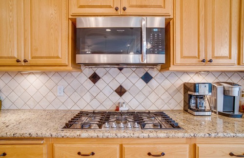 Marsing House | Breathtaking Getaway on the Snake River in the Sunnyslope Wine Region!