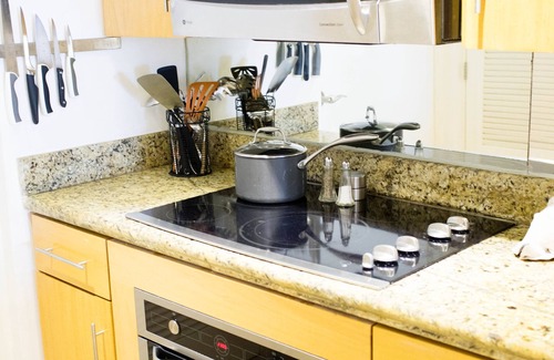 Zona Hotelera Norte Condo | Breathtaking Modern North Beachfront 2BR, Walk2Town Snorkeling best North Coast