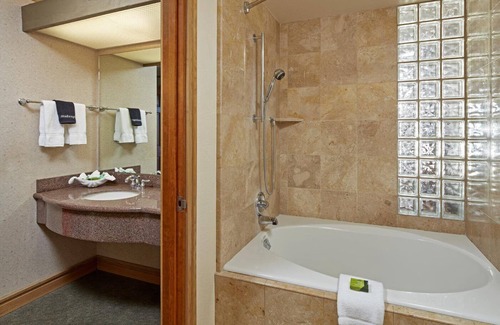 San Simeon Hotel | Breathtaking Ocean Views | Premium King w/Beach Access & Fire Pits