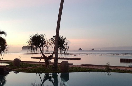 Sengkidu Villa | Breathtaking Ocean View 5BR, W/BIG! Swimming Pool!