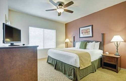 Ahwatukee Foothills Resort | Breathtaking Red Rocks of Arizona !