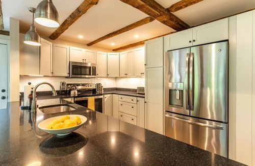Bridgewater Apartment | Breathtaking Riverfront Farmhouse w/Mountain Views