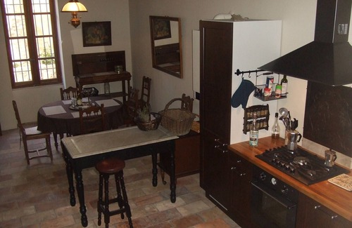 Beaucaire House | Breathtaking Terrace Views at the Foot of the Ancient Castle