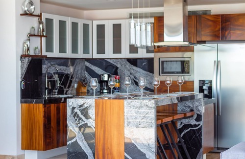 Emiliano Zapata Condo | Breathtaking View with open design and Game Room