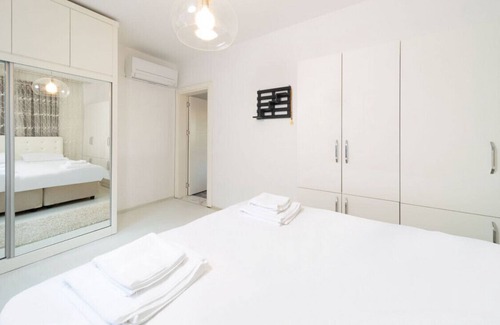 Konyaalti Apartment | Breathtaking View: 10 Min to Coast