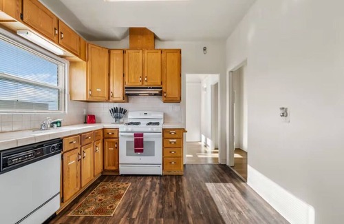 Middletown Apartment | Breathtaking View 2BD/1BTH Unit in Central SD
