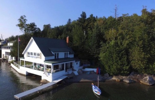 Westmore House | Breathtaking views from The Lions Den
