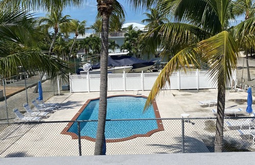 Key Largo House | Breathtaking Waterfront Key Largo Oasis for 28 night Minimum Stay