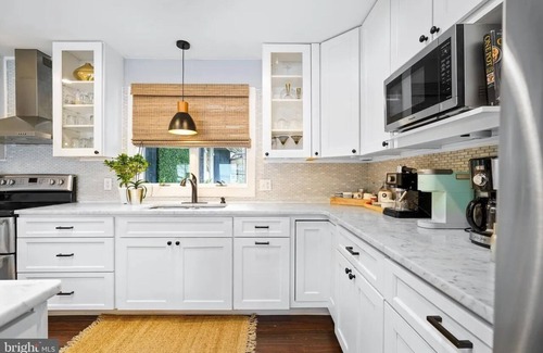 Elkton House | Breathtaking waterfront home- w/private pool- Booking Fall 2025 & Summer 2026