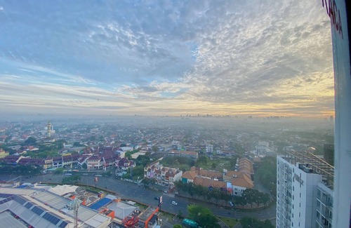 Ciputat Apartment | Breeze Apartments at Bintaro by OkeStay