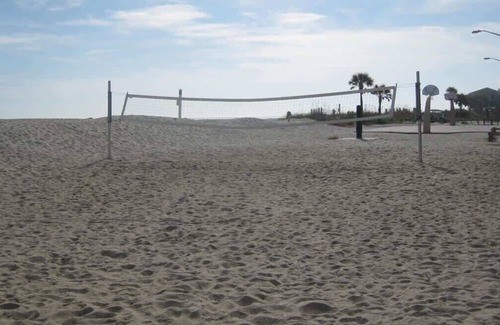 Surfside Beach House | Breezy 5BR w/Ocean Views | Deck | Walk To Beach| Site 1097