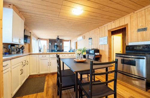 Long Point Cabin | Breezy Blue Hideaway