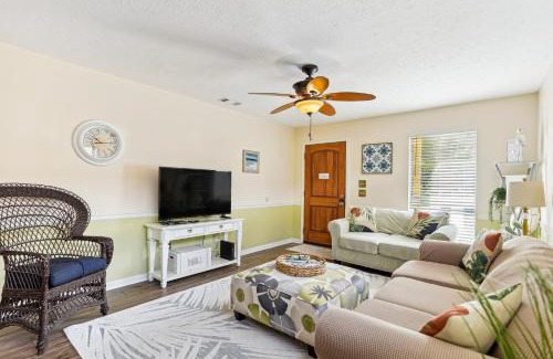 El Centro Beach House | Breezy PCB Vacation Rental with Lanai, Walk to Ocean