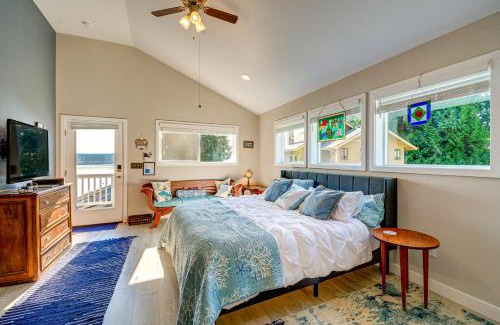 West Hills Apartment | Bremerton Studio with Bay View Beach Access!