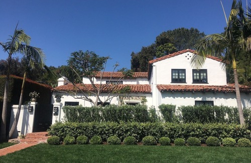 Brentwood House | Brentwood 4br/3.5ba Pool & Spa Close to Santa Monica Pier & Rodeo Drive