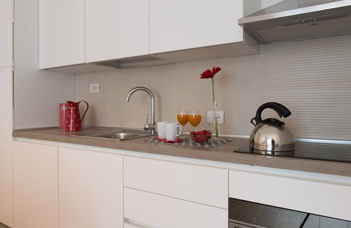 Porta Garibaldi Condo | Brera Groups: 3/4 apartments on the same floor (NO party)