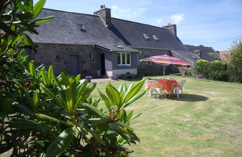 Pleumeur-Bodou House | Breton cottage in the heart of the pink granite coast