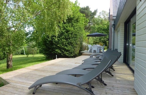 Clohars-Carnoet Villa | Breton style villa set in a large garden, indoor heated pool (28°), jacuzzi