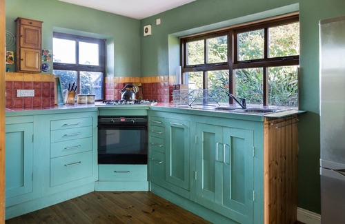 Ballyferriter Apartment | Brewers Lodge - Tig Bhric and West Kerry Brewery, An Riasc Ballyferriter